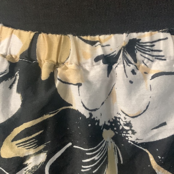 Tommy Bahama Top - Picture 3 of 6